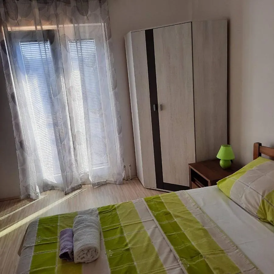 Apartmani Loli Ugljan